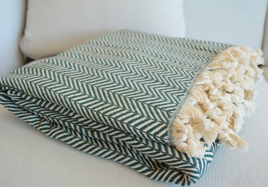 Luxurious Turkish Cotton Throw Rug / Travel Blanket - Green