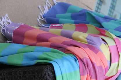 Knotty Suberbrights Turkish Towel - SPLENDOUR