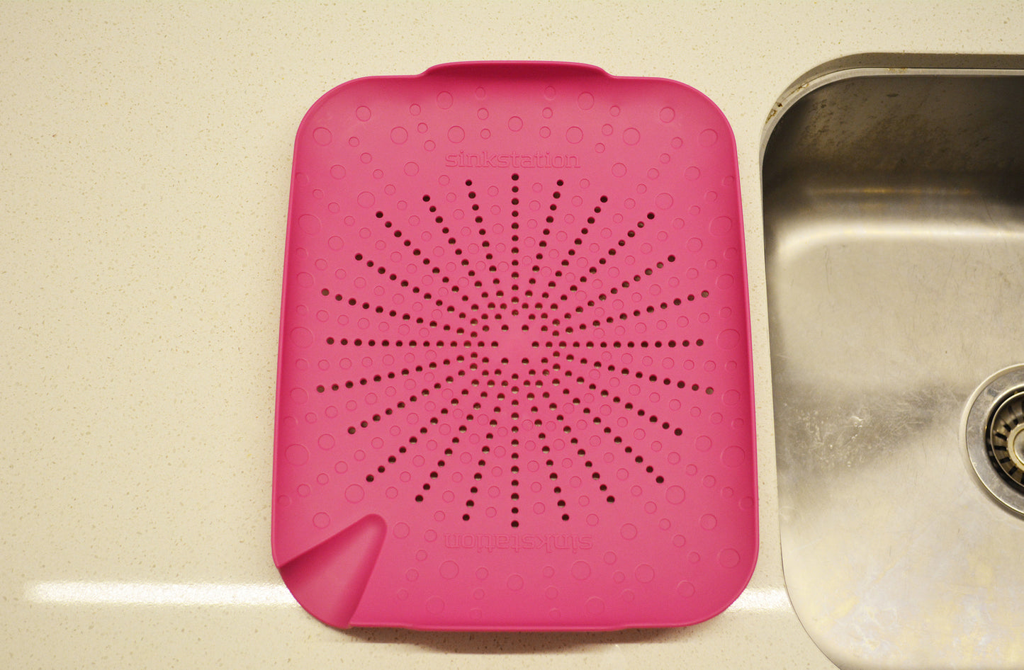 Sinkstation Flat Colander Pink 34x27cm