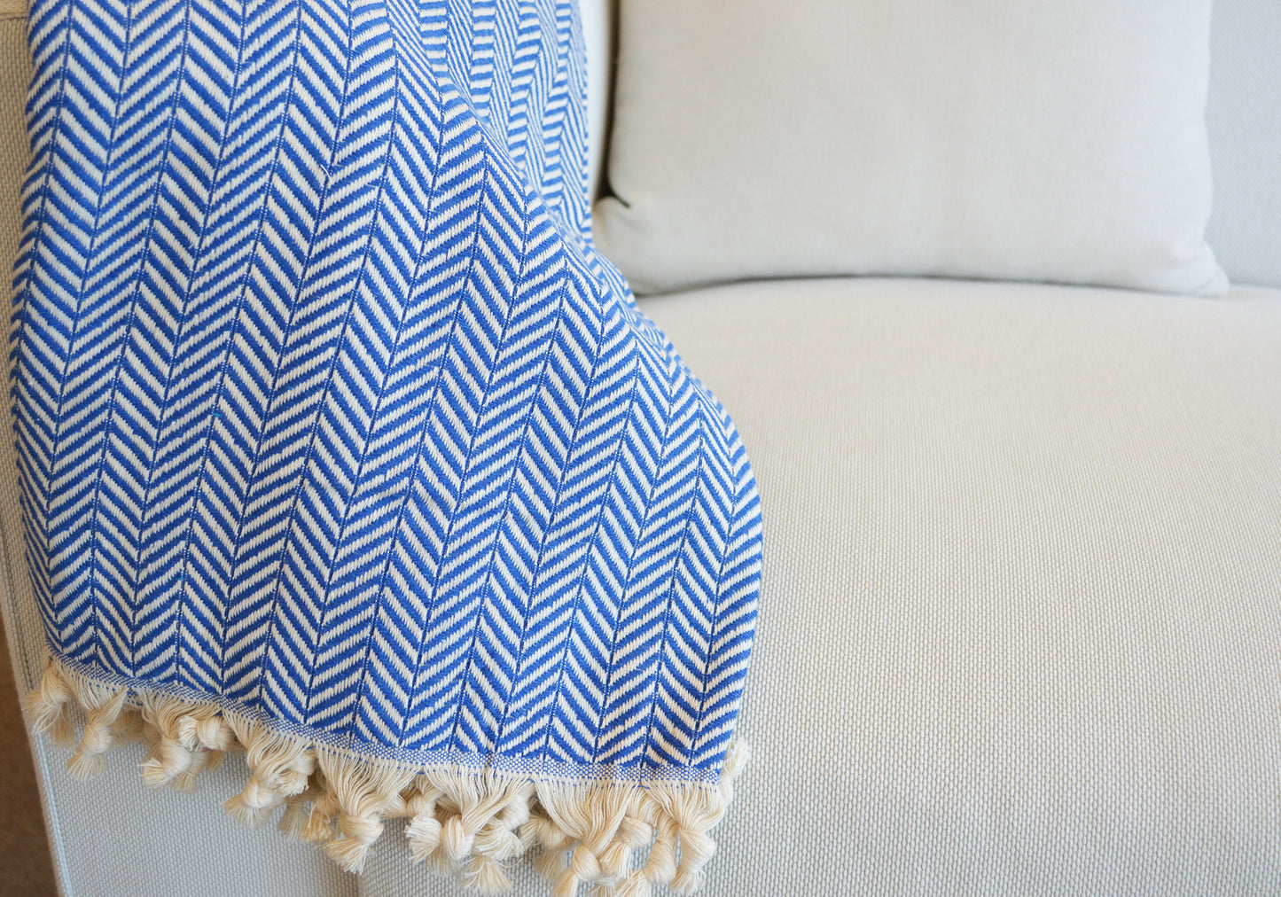 Luxurious Turkish Cotton Throw Rug / Travel Blanket - Blue