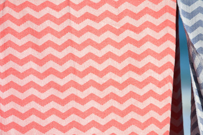Compact Lifestyle Beach Wave Turkish Towel – Red