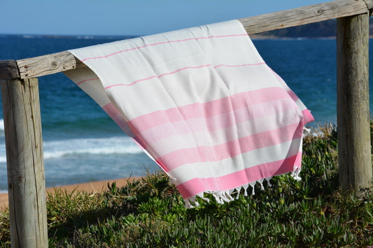 Compact Lifestyle Sea Dream Turkish Towel – Coral Pink