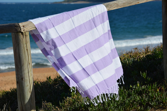 Compact Lifestyle Beach Daze Turkish Towel – Lilac/White