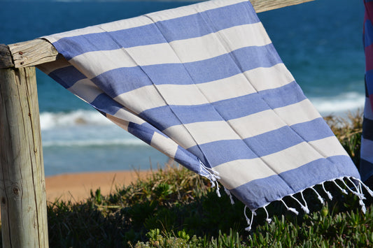 Compact Lifestyle Beach Daze Turkish Towel – Navy/Taupe
